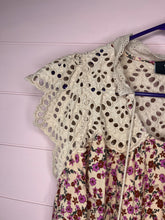 Load image into Gallery viewer, Large VICI Boho Floral print eyelet v-neck ruffle sleeve top
