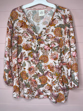 Load image into Gallery viewer, XXL Knox Rose Boho Floral Print Top
