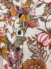 Load image into Gallery viewer, XXL Knox Rose Boho Floral Print Top

