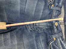 Load image into Gallery viewer, Size 26 7 FAM Dojo Denim Jeans
