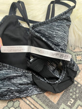 Load image into Gallery viewer, Large Victoria’s Secret Black &amp; Gray Strappy Sports Bra
