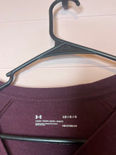 Load image into Gallery viewer, Large Under Armour Long Sleeve T-Shirt
