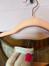 Load image into Gallery viewer, Medium Entro Plaid Peplum Top
