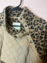 Load image into Gallery viewer, XL Abercrombie &amp; Fitch Leopard Quilted Pull Over
