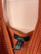 Load image into Gallery viewer, Medium Urban Heritage Boho Orange Crochet Crop Tank Top
