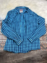 Load image into Gallery viewer, XL Wrangler Men’s Cotton Blue Gingham Print Button Up Shirt
