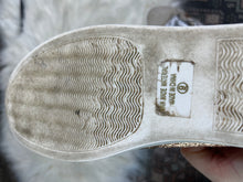 Load image into Gallery viewer, Size 9 Golden Star Sneakers
