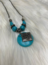 Load image into Gallery viewer, Silver &amp; Turquoise Western Necklace
