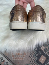 Load image into Gallery viewer, Size 7.5 Steven By Steve Madden Gold Metallic Leather Sneakers
