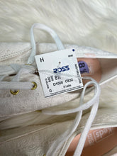 Load image into Gallery viewer, Size 8.5 Keds NWT Floral Lace Sneakers
