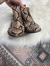 Load image into Gallery viewer, 7.5 Time &amp; Tru Snake Print Ankle Booties
