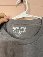 Load image into Gallery viewer, Medium Rowdy Crowd Clothing Gray Western Punchy Graphic Short Sleeve T-Shirt
