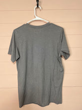 Load image into Gallery viewer, Medium Rowdy Crowd Clothing Gray Western Punchy Graphic Short Sleeve T-Shirt
