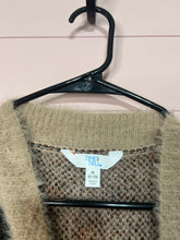 Load image into Gallery viewer, Medium Time &amp; Tru Fuzzy Leopard Sweater
