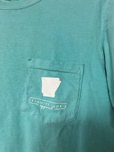 Load image into Gallery viewer, Small Comfort Colors Teal Calamity Jane’s Apparel Arkansas State Of Mind Short Sleeve Graphic T-Shirt
