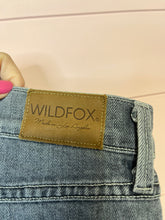 Load image into Gallery viewer, Size 29 Wildfox Gray High Rise Skinny Jeans
