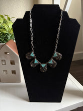 Load image into Gallery viewer, Turquoise Silver Necklace

