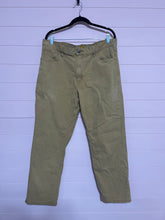 Load image into Gallery viewer, 38x30 Carhartt Men’s Khaki Relaxed Fit Pants
