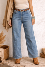 Load image into Gallery viewer, 26 Everlane The Wide Leg Jeans
