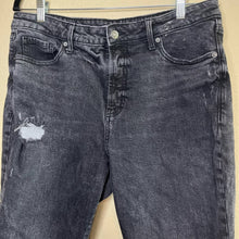 Load image into Gallery viewer, Size 14 Old Navy Plus Size Black High Rise O.G. Straight Jeans
