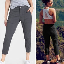 Load image into Gallery viewer, Size 14 Athleta Plus Gray Trekkie Crop Pants
