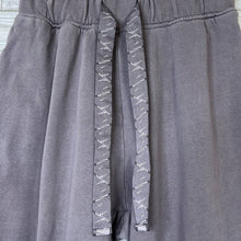Load image into Gallery viewer, Small Gymshark Greyish Purple High Waisted Joggers
