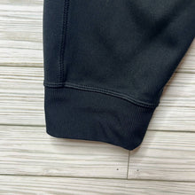 Load image into Gallery viewer, Medium Under Armour Black Sweatpants Joggers
