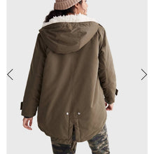 Load image into Gallery viewer, Small Lucky Brand Army Green Faux Fur Cocoon Coat
