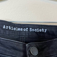Load image into Gallery viewer, Size 31 Articles Of Society Black Distressed Skinny Jeans
