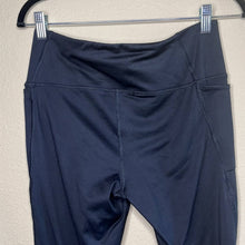 Load image into Gallery viewer, Medium Under Armour Black Camouflage Printed Compression Leggings
