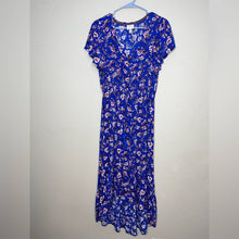 Load image into Gallery viewer, Medium Knox Rose Blue Floral Print Boho V-Neck High Low Dress
