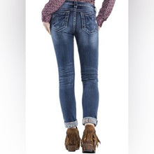 Load image into Gallery viewer, Size 29 Miss Me Signature Rise Silent Embroidered Detail Cuffed Skinny Denim Jeans
