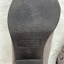 Load image into Gallery viewer, Size 7.5 Coconuts by Matisse Taupe Suede Almond Toe Ankle Booties Shoes
