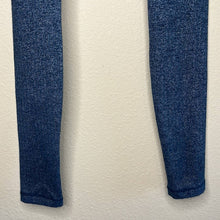 Load image into Gallery viewer, Size 4 Lululemon Teal Herringbone Print Leggings
