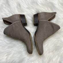 Load image into Gallery viewer, Sz 7 Lucky Brand Taupe Perforated Almond Toe Ankle Booties Shoes
