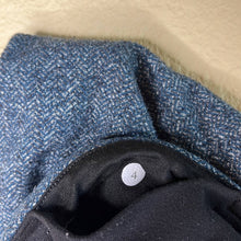 Load image into Gallery viewer, Size 4 Lululemon Teal Herringbone Print Leggings
