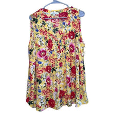 Load image into Gallery viewer, 2X Rose + Olive Plus Size Yellow Floral Sleeveless Top
