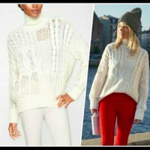Load image into Gallery viewer, XS Athleta Ivory Wool Cashmere Cable Knit Turtle Neck Sweater Top
