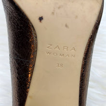 Load image into Gallery viewer, Size 7.5 Zara Bronze Square Toe Gold Block Heel Shoes
