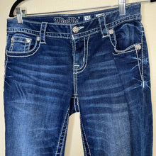 Load image into Gallery viewer, Size 29 Miss Me Signature Rise Silent Embroidered Detail Cuffed Skinny Denim Jeans
