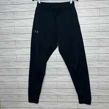 Load image into Gallery viewer, Medium Under Armour Black Sweatpants Joggers
