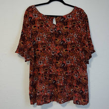 Load image into Gallery viewer, Size 2X Eyeshadow Plus Size Western Boho Printed Short Sleeve Ruffle Top
