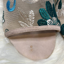 Load image into Gallery viewer, Sz 9.5 Seychelles Anthropologie Embroidered Floral Slip On Heel Sandals Shoes
