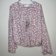 Load image into Gallery viewer, Medium Altar’d State Boho Pink Celia Pink Dot Wrap Top
