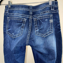 Load image into Gallery viewer, Size 29 Miss Me Signature Rise Silent Embroidered Detail Cuffed Skinny Denim Jeans
