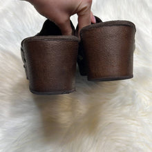 Load image into Gallery viewer, Sz 10 Maurice’s Floral Corduroy Brown Platform Clogs Shoes
