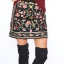 Load image into Gallery viewer, Small Braeve Boho Black Embroidered Floral Mini Skirt
