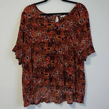 Load image into Gallery viewer, Size 2X Eyeshadow Plus Size Western Boho Printed Short Sleeve Ruffle Top
