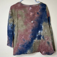 Load image into Gallery viewer, Medium Entro Neutral Earth Tone Tie Dye Henley Top
