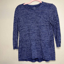 Load image into Gallery viewer, XS Athleta Blue Gray Striped 3/4 Sleeve Top
